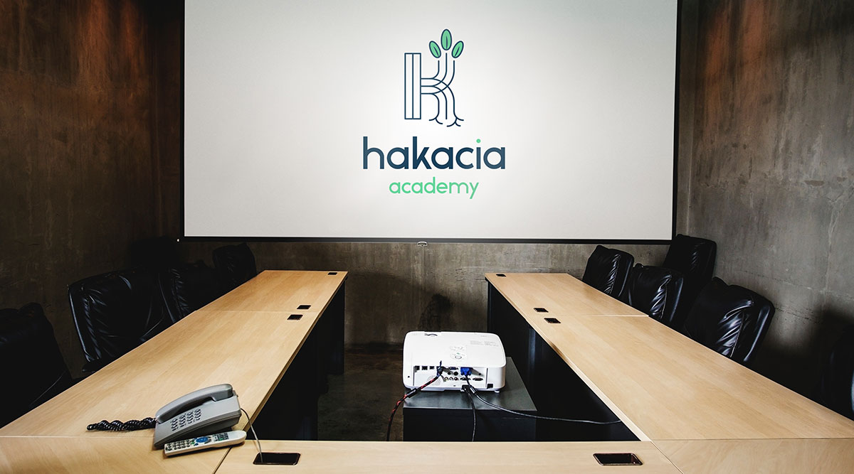 Consulting & Trainings | Hakacia Academy